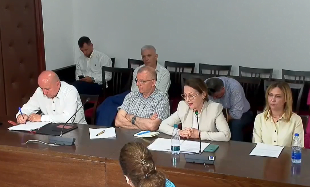 “0 taksë për ndërtimet bujqësore dhe blegtorale” – Çfarë ndryshimesh parashikon projektligji “Për sistemin e taksave vendore”?