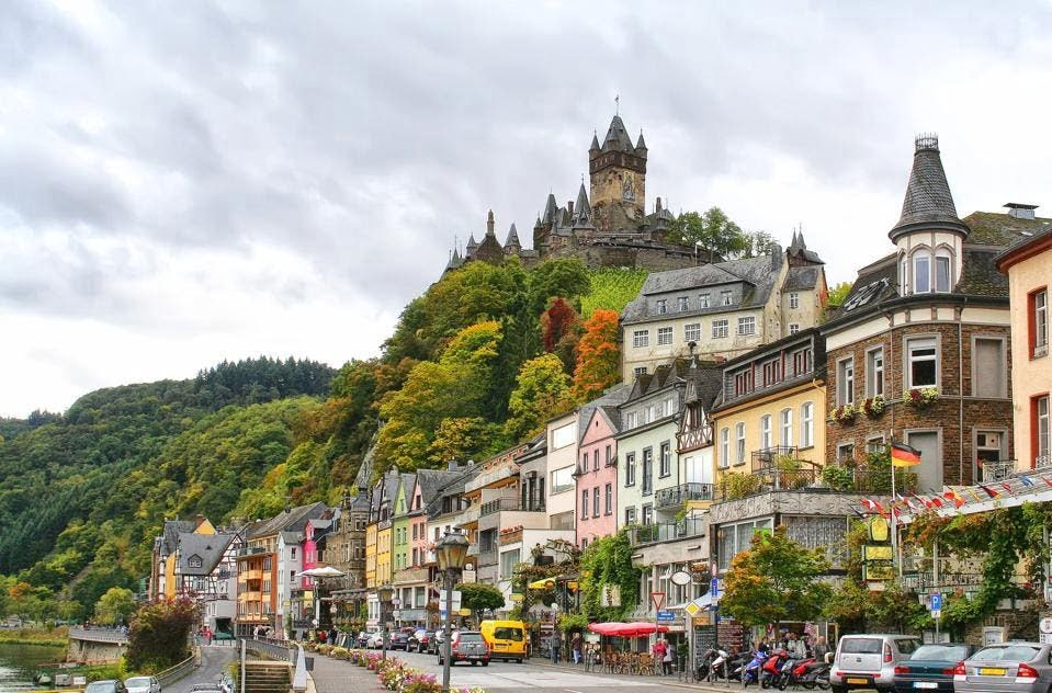 10 nga qytetet e vogla më të bukura të Europës! 10 nga qytetet e vogla më të bukura të Europës!