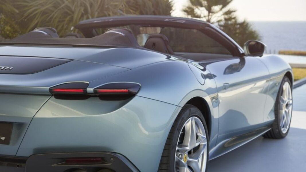 Ferrari prezanton makinën e re për verën