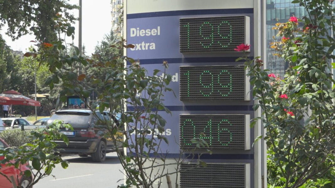 Çmimet e karburanteve, nafta rritet me 10 lekë, tregtarët fajësojnë KR KARBURANTET 14 GUSHT frame 526 1280x720