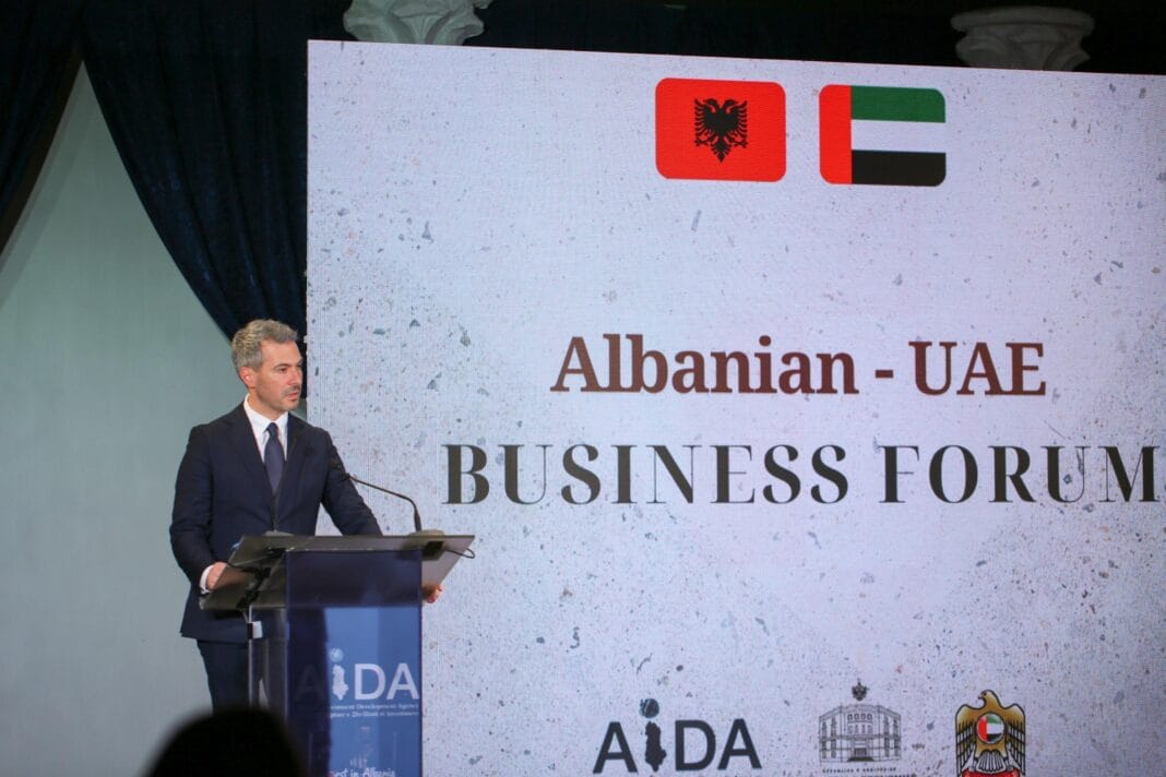 Shqipëria dhe Emiratet e Bashkuara Arabe Forcojnë Marrëdhëniet Ekonomike në Shqipëria dhe Emiratet e Bashkuara Arabe Forcojnë Marrëdhëniet Ekonomike në Forumin e Biznesit