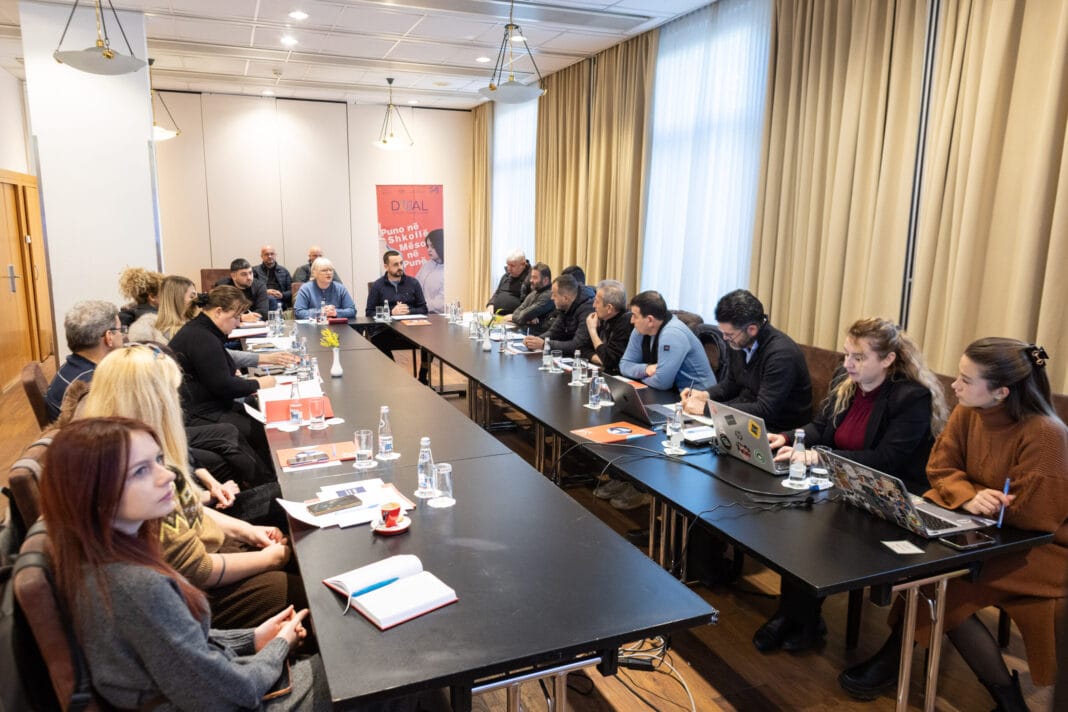 Industria në dialog me arsimin profesional për profesionet e kërkuara Industria në dialog me arsimin profesional për profesionet e kërkuara nga tregu