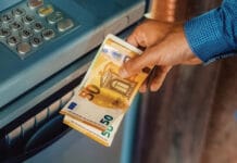 BSH vendos detyrime transparence për kursin e aplikuar në tërheqjet e parave nga ATM-të