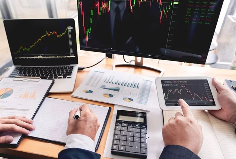 Bonot e thesarit zhgënjejnë edhe në 2024, Yield-e minimale – Ankandi i parë i janarit për instrumentet 12-mujore. Normat e interesit pranë 3.25%