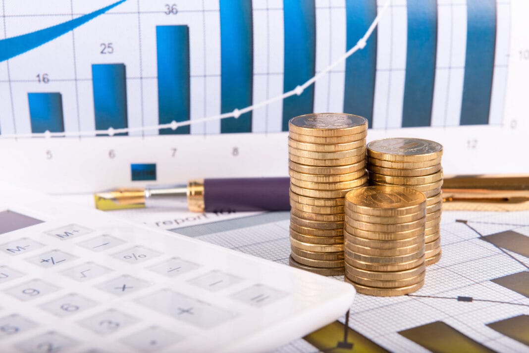 Buxheti mbledh 58 mld lekë më shumë për 10 mujorin, Ads