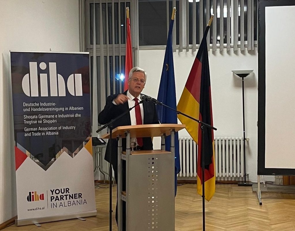 DIHA takim në Tiranë – Ambasadori gjerman Bergner vlerëson zhvillimin pozitiv ekonomik të Shqipërisë