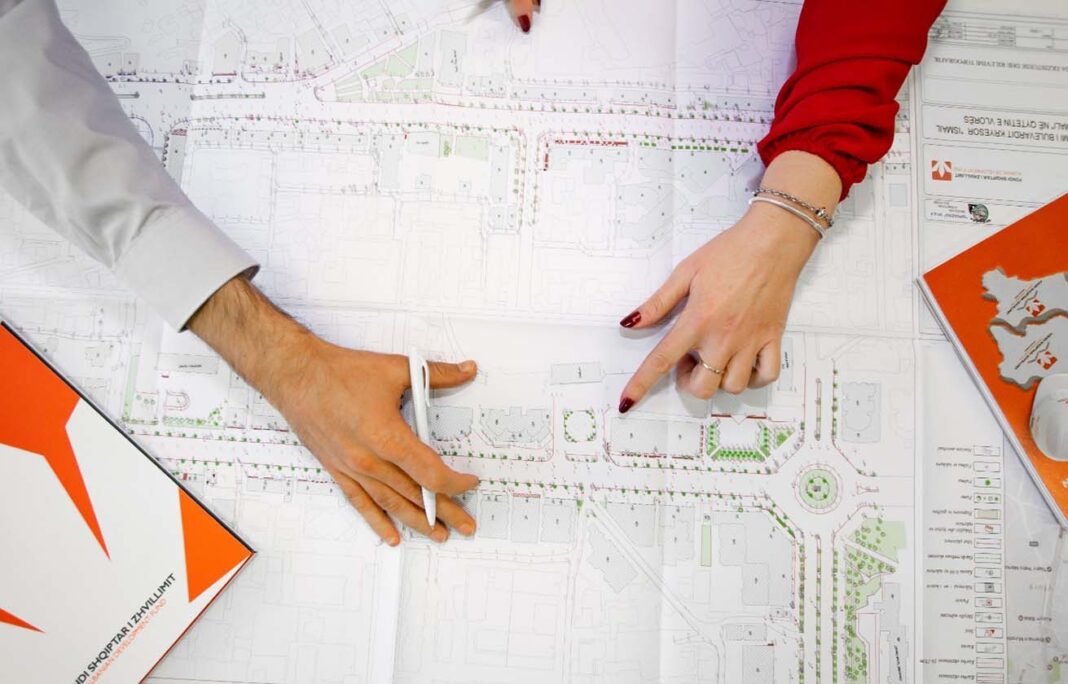 Financim 361 mln lekë për rrugët e zonave turistike – Financim 361 mln lekë për rrugët e zonave turistike – FSHZH shpall fituesin, akset do përzgjidhen pas garës tenderuese