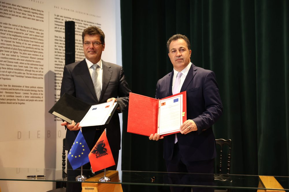 Firmoset marrëveshja, Shqipëria anëtare e Mekanizmit Europian të Mbrojtjes Civile! Firmoset marrëveshja, Shqipëria anëtare e Mekanizmit Europian të Mbrojtjes Civile!