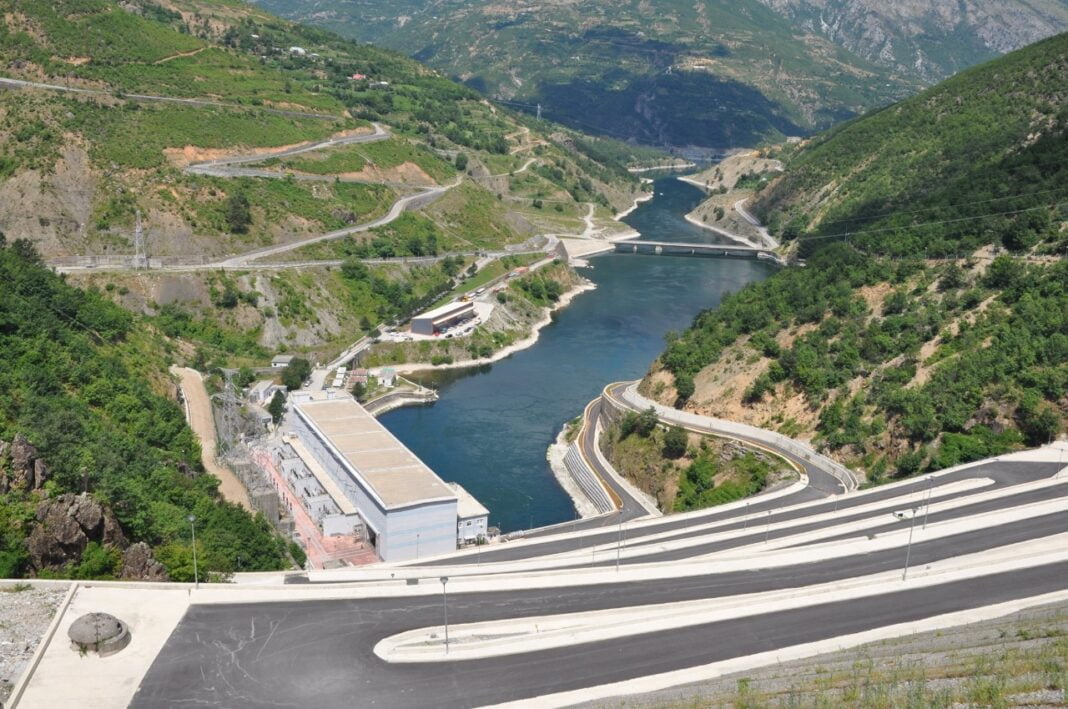 Inteligjencë artificiale për Kaskadën e Drinit – KESH hap supertenderin, 250 milion lekë. Platfromë online për menaxhimin e digave