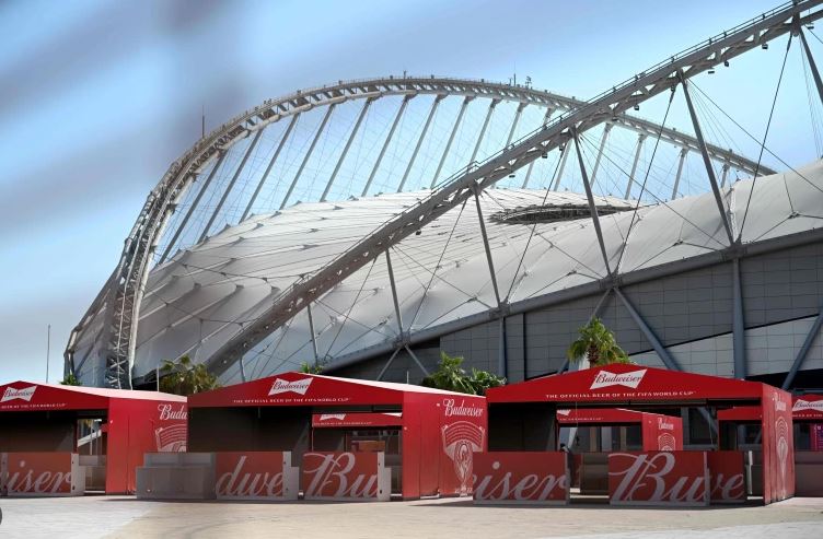 Katari ndalon alkoolin në stadiumet e Kupës së Botës dy Katari ndalon alkoolin në stadiumet e Kupës së Botës dy ditë para fillimit të kampionatit!