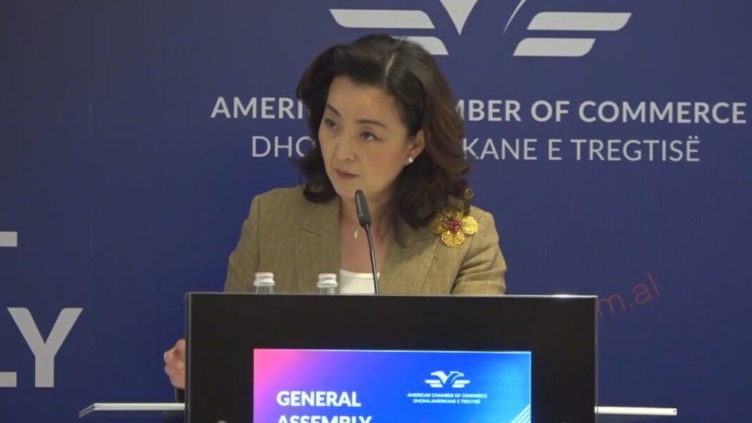 DHOMA AMERIKANE frame 533 1280x720