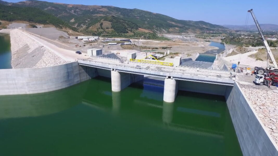 Kontributi i solidaritetit, fitimet e “çmendura” të energjisë drejt shtresave TAKSA ENERGJISE frame 0 1280x720