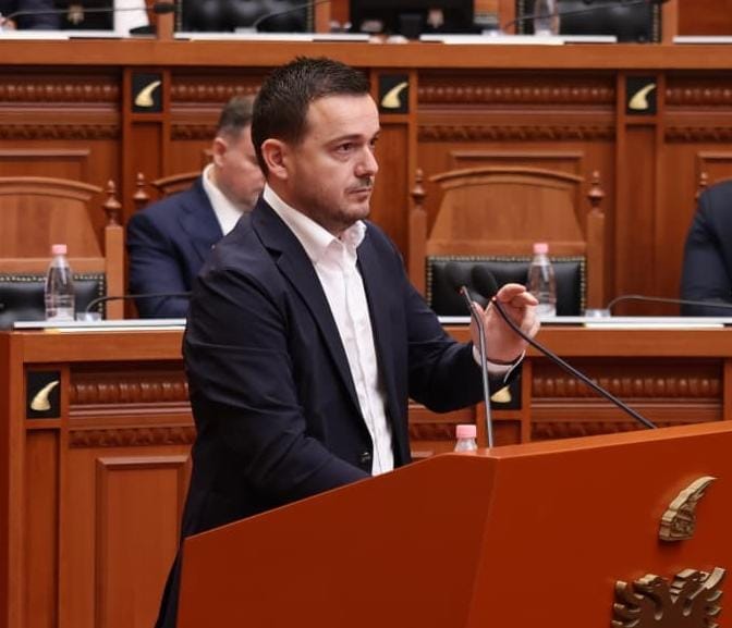 Ministri Salla: Fermerët do të përdorin prodhimin bujqësor si kolateral Ministri Salla: Fermerët do të përdorin prodhimin bujqësor si kolateral për financim