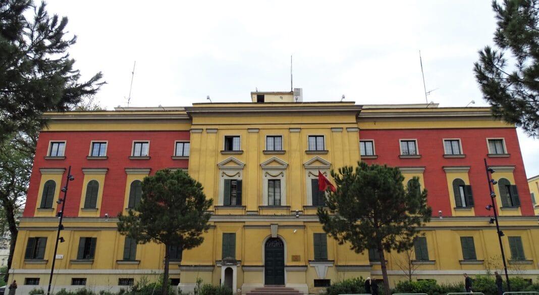 Ministria e Financave synon të shtojë përdorimin e obligacioneve afatgjata Ministria e Financave synon të shtojë përdorimin e obligacioneve afatgjata në huamarrjen e brendshme