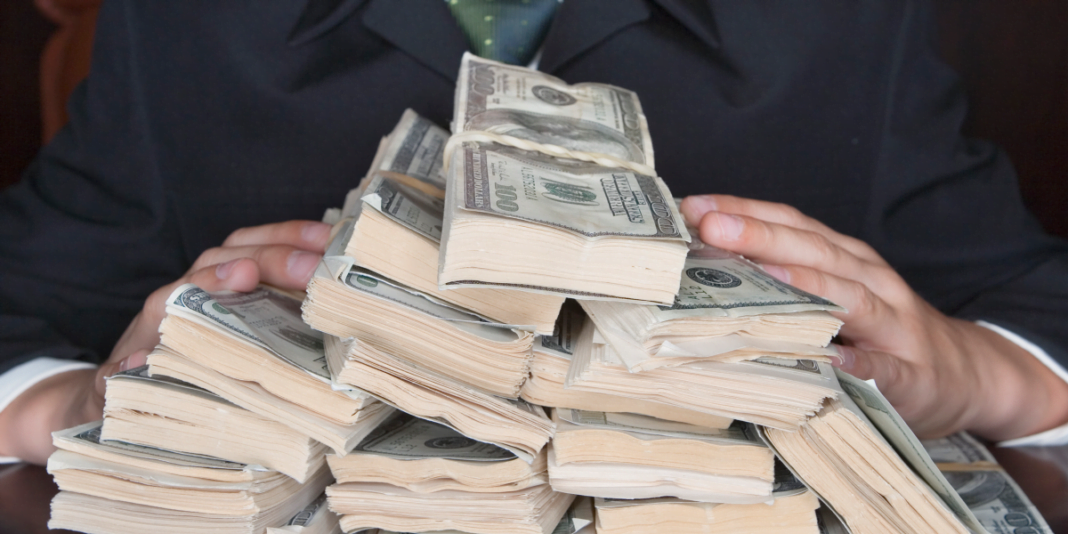 Nis puna, si do të kontrollohen “të pasurit” e vendit? Nis puna, si do të kontrollohen “të pasurit” e vendit? – Regjistër asetesh për pasuritë, ndjekje edhe jashtë kufijve