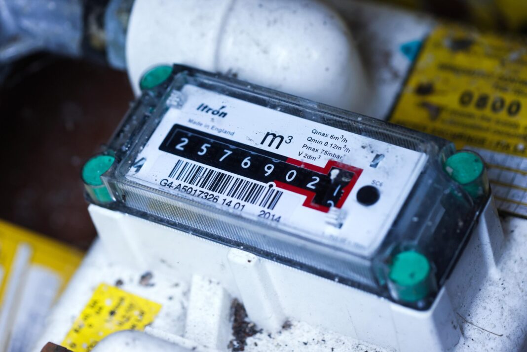 OSHEE kapi vetëm 5.3% të vjedhjeve – Në vitin 2022, OSHEE kapi vetëm 5.3% të vjedhjeve – Në vitin 2022, faturoi si dëm ekonomik rreth 25.000 mWh energji