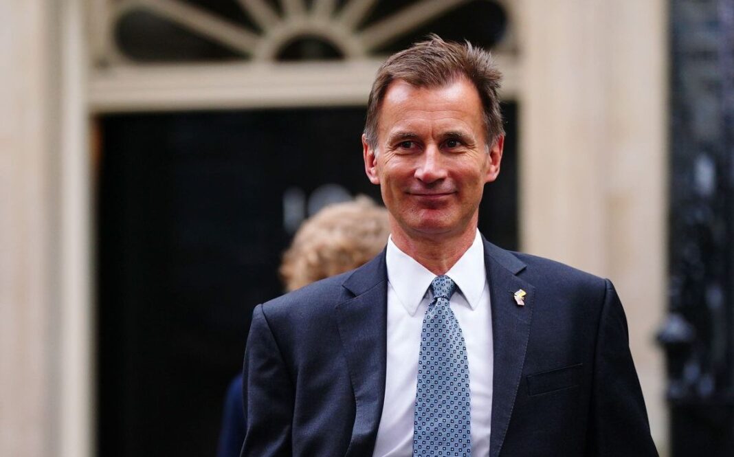 Paralajmëron Hunt: Do përballemi me stuhinë! – Ministri i Financave kërkoi sakrifica nga britanikët për uljen e inflacionit rekord