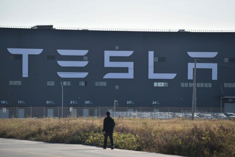 Pse Tesla është përfshirë në tërheqjen masive të makinave nga Pse Tesla është përfshirë në tërheqjen masive të makinave nga tregu në Kinë