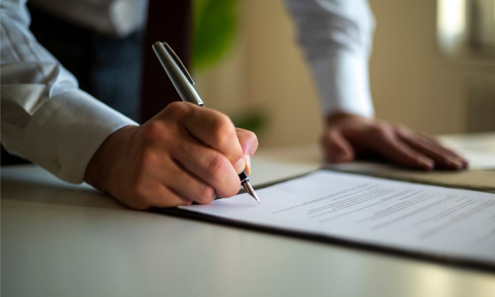 Puna me kontrata të përkohshme në vend, drejt zhdukjes Ads