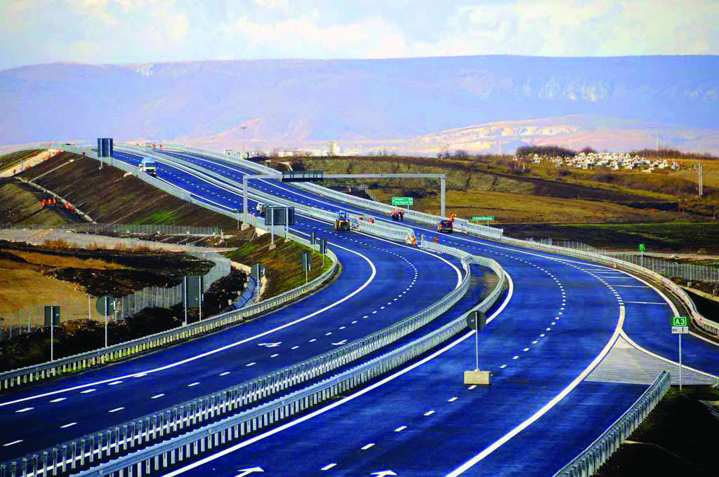 Qeveria lajmëron uljen e taksës në rrugën e Kombit: Të Qeveria lajmëron uljen e taksës në rrugën e Kombit: Të ardhurat me të larta se parashikimi