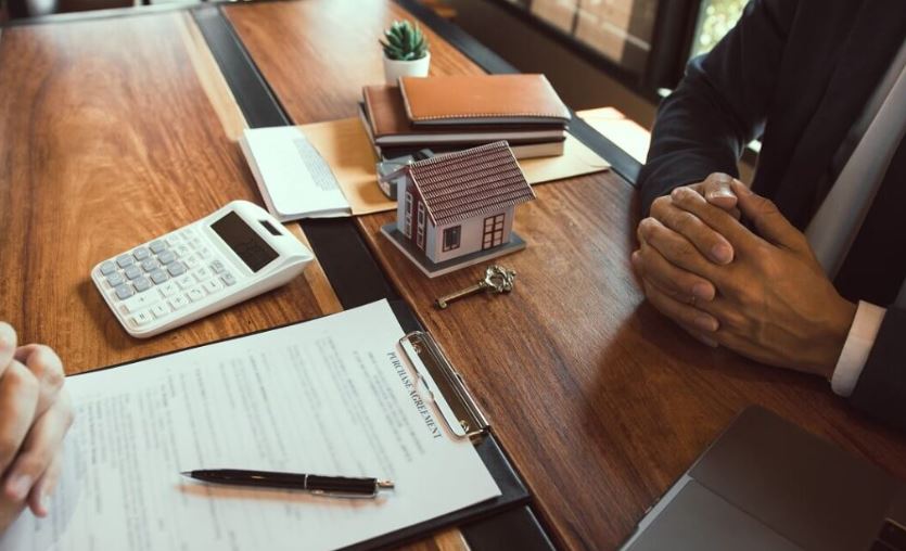 Qytetarët paguajnë 20 mln euro më shumë taksë prone – Qytetarët paguajnë 20 mln euro më shumë taksë prone – Bashkitë realizojnë 94.5% të planit vjetor vetëm në 8 muaj