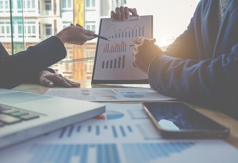 Rritet numri i kompanive në shërbime financiare dhe sigurime – Rritet numri i kompanive në shërbime financiare dhe sigurime – Analiza/ Si ka ndryshuar numri i bizneseve në 5 vitet e fundit