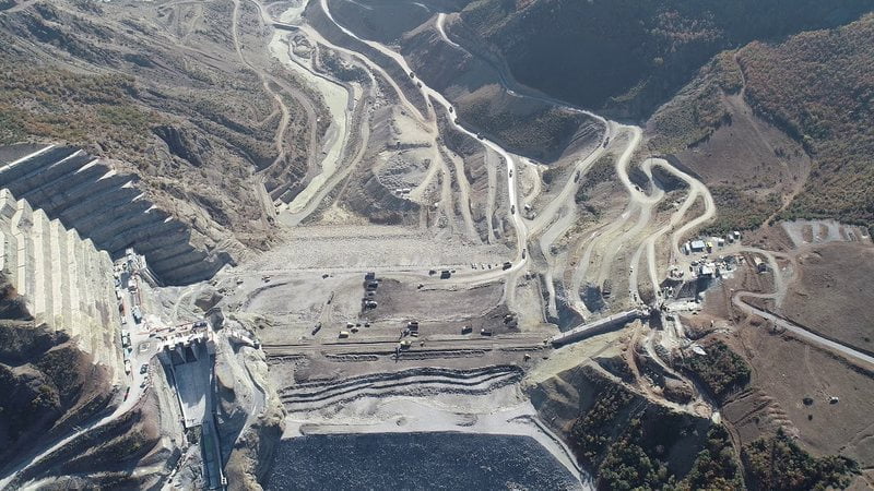 Shkelje në koncesionin e kaskadës së Devollit – KLSH: Miliona euro dëm ekonomik e të ardhura të munguara. Pak energji e përfituar nga shteti