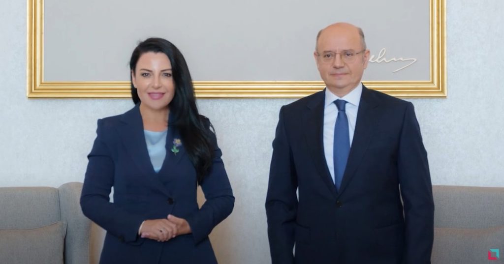 Shqipëri-Azerbajxhan,projekte të përbashkëta në energji.Mblidhet Komiteti i Përbashkët në Baku/ Shqipëri-Azerbajxhan,projekte të përbashkëta në energji.Mblidhet Komiteti i Përbashkët në Baku/ Balluku: Sfidë, korridoret e gjelbër