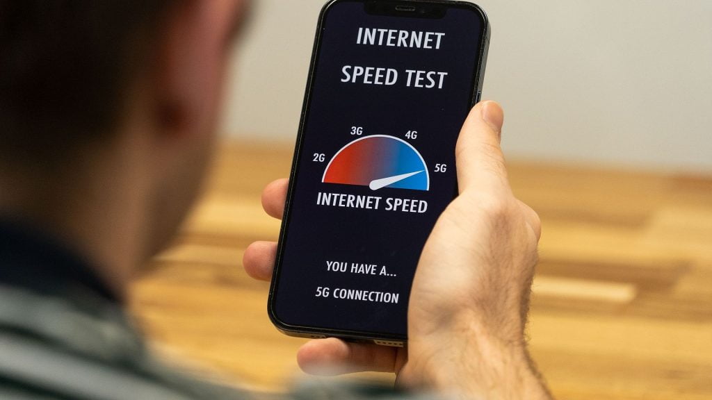 Shqipëria, me rrjetin 5G nga viti i ardhshëm – Kreu Shqipëria, me rrjetin 5G nga viti i ardhshëm – Kreu i AKEP: Dominimi i tregut nga 2 operatorë mund të ndikojë në rritjen e çmimeve