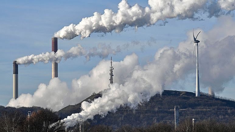 Shqipëria tërhiqet nga taksa progresive mbi karbonin – Komisioni i Ekonomisë nuk i hap “dritën jeshile” propozimit të qeverisë