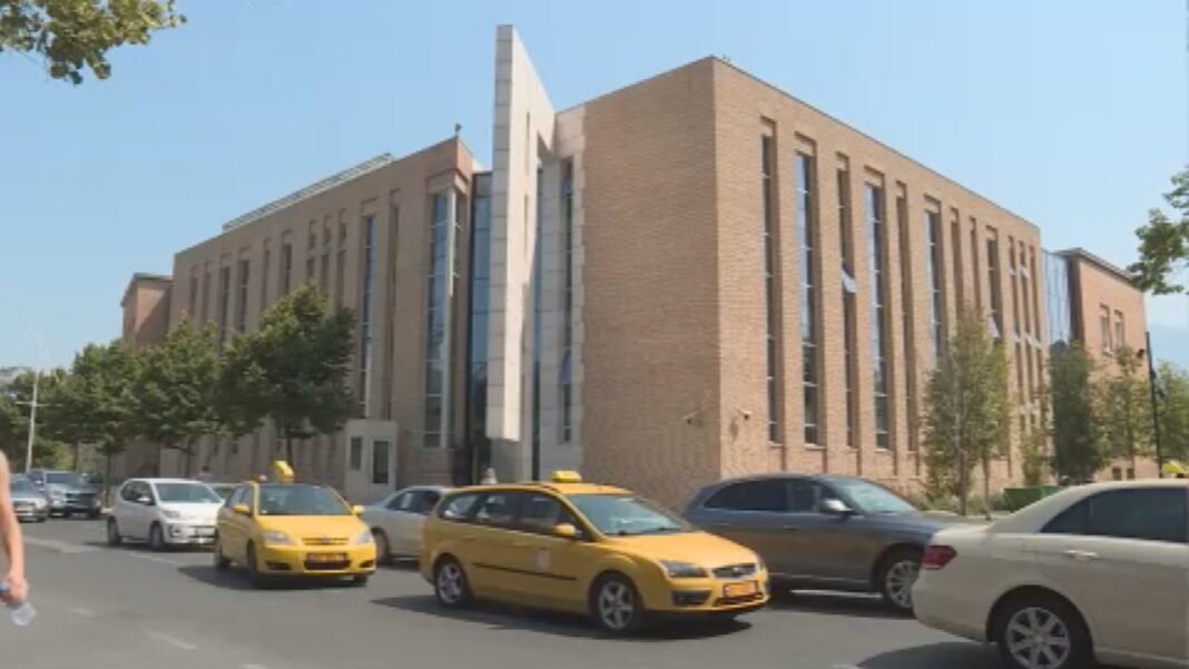 Situata ende e paqëndrueshme, inflacioni në rënie nuk frenon rritjen banka 1280x720