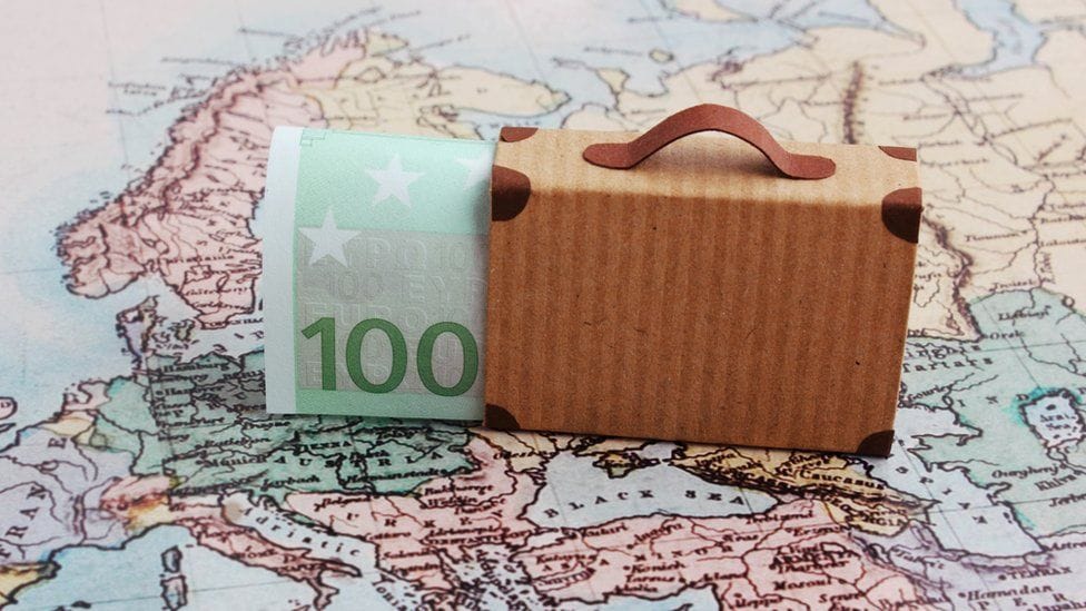 Strategjia e re e Diasporës, investimet dhe ekspertiza zëvendësojnë remitancat Strategjia e re e Diasporës, investimet dhe ekspertiza zëvendësojnë remitancat si prioritet