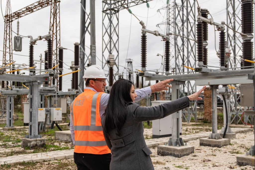 Targeti i 2024 për uljen e humbjeve teknike të energjisë, Balluku: Investime për nënstacione të integruara. Pas OST, radha e OSSH