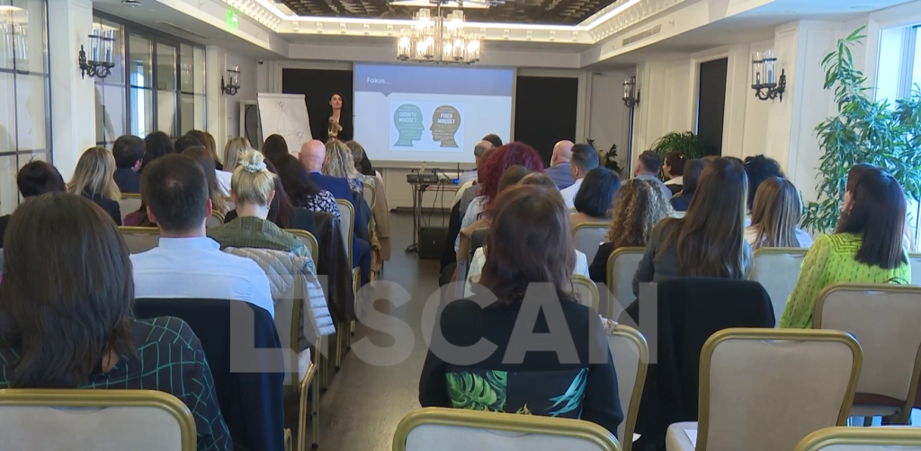 “Tirana Bank”, çmimet “Digital Growth Guru” – Dita e Hapur “Tirana Bank”, çmimet “Digital Growth Guru” – Dita e Hapur dedikuar “Mendësisë së Rritjes drejt Digjitalizimit Bankar”