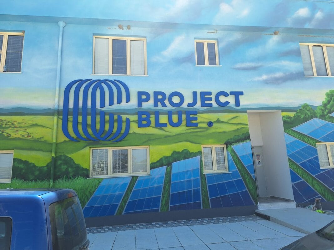 Tirana Bank udhëheq kredinë sindikale prej 20 mln euro për Tirana Bank udhëheq kredinë sindikale prej 20 mln euro për ndërtimin e impiantit fotovoltaik në Fier