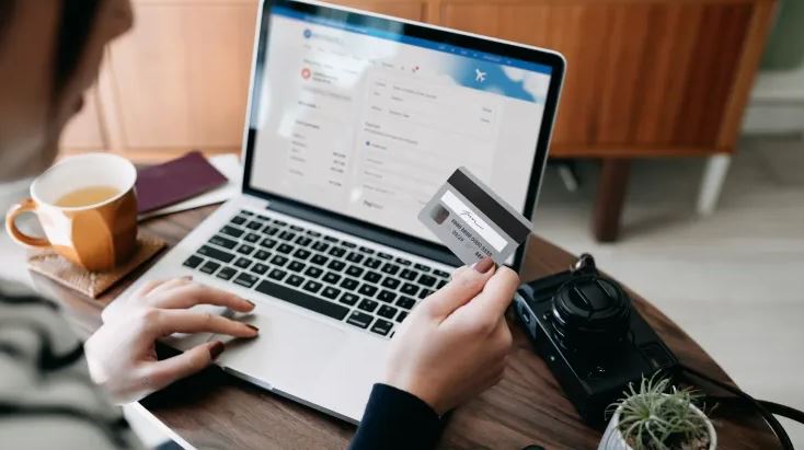 Tregtia online, biznesi shqiptar në fund të Europës – Vetëm Tregtia online, biznesi shqiptar në fund të Europës – Vetëm 1 në 7 ndërmarrje shiti mallra dhe shërbime përmes internetit