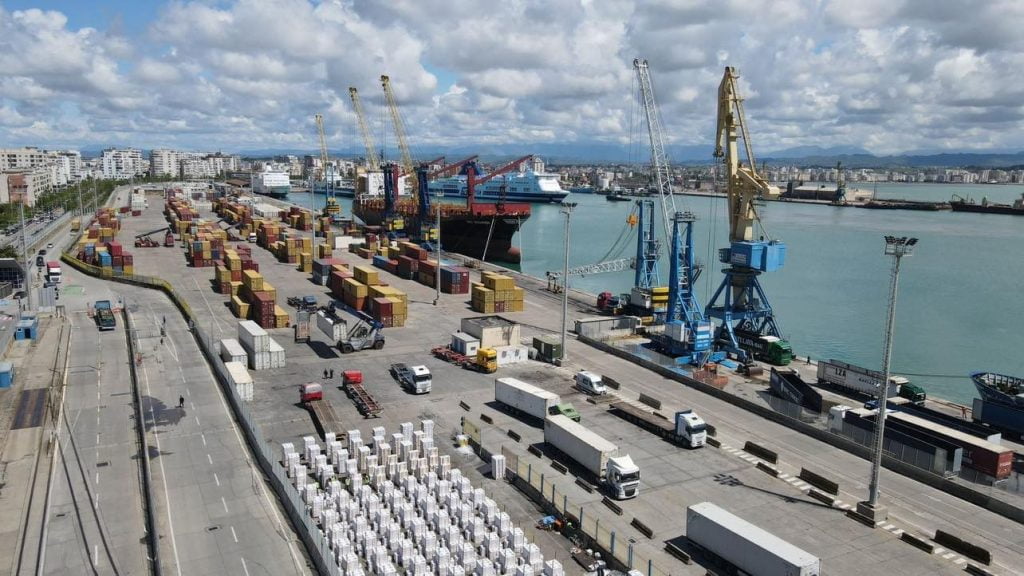 Turizmi shton të ardhurat nga taksa e karburanteve – Mblidhen Turizmi shton të ardhurat nga taksa e karburanteve – Mblidhen 10 milion euro, në Durrës u furnizuan 450 jahte e 13 kroçera