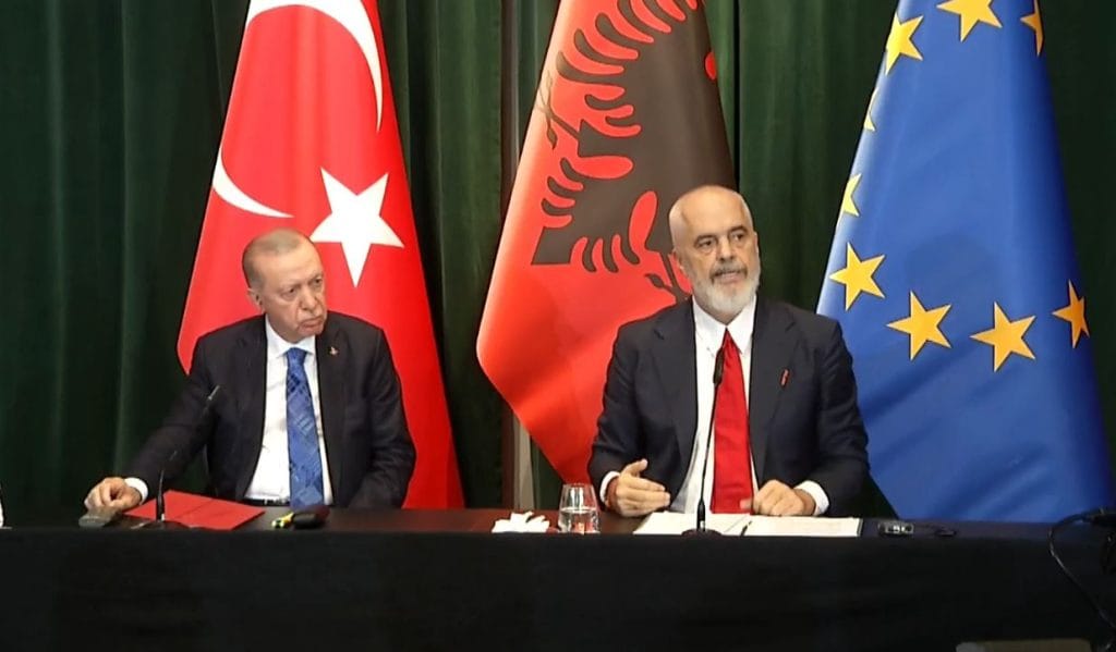 Turqi-Shqipëri, sektorët ku do të fuqizohet bashkëpunimi – Erdogan: Orientim Turqi-Shqipëri, sektorët ku do të fuqizohet bashkëpunimi – Erdogan: Orientim drejt inovacionit. Rama: Më shumë investime direkte në turizëm