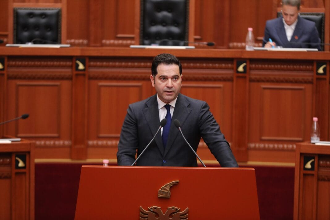 Ulja e akcizës te nafta me 20%, Malaj: Masa është përdorur dy herë, efekti në buxhet 37 milionë lekë