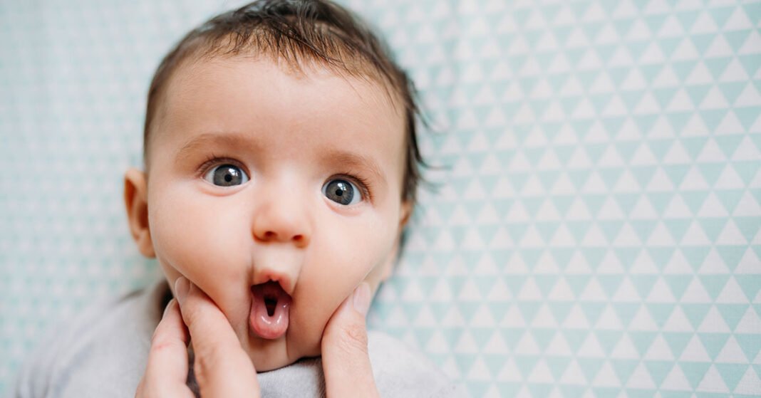 Vjen në jetë foshnja e parë me tre prindër vir00001 online images 1200x628px 2