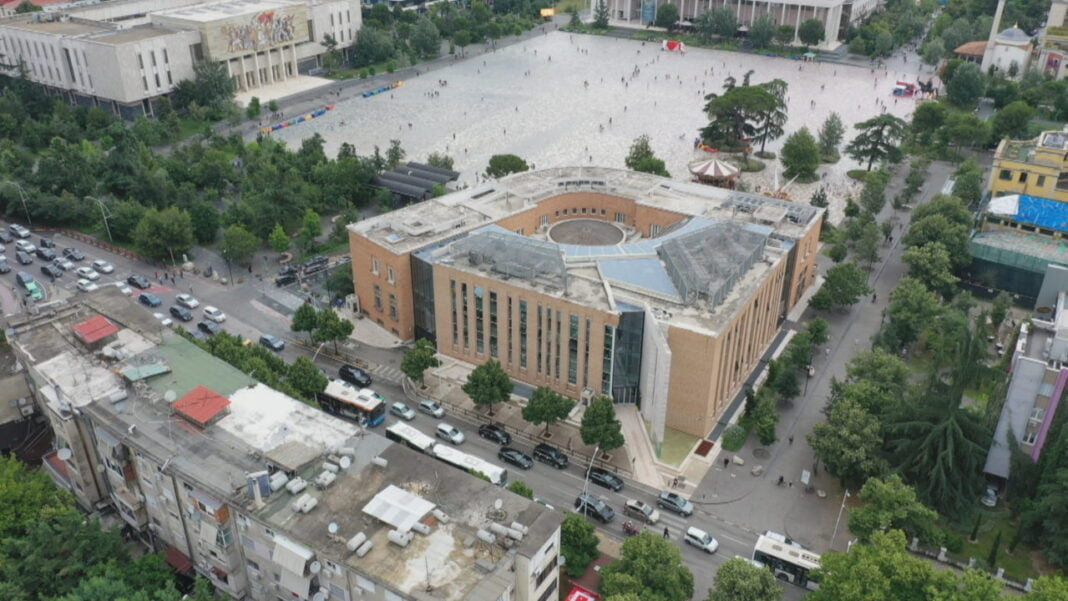 Vlerësimi i BSH-së: Bankat janë të shëndetshme, por në horizont BSH 1280x720