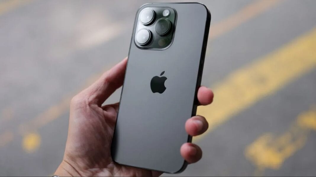 iPhone më i shtrenjtë? Fajtori mund të jetë Inteligjenca Artificiale iPhone më i shtrenjtë? Fajtori mund të jetë Inteligjenca Artificiale