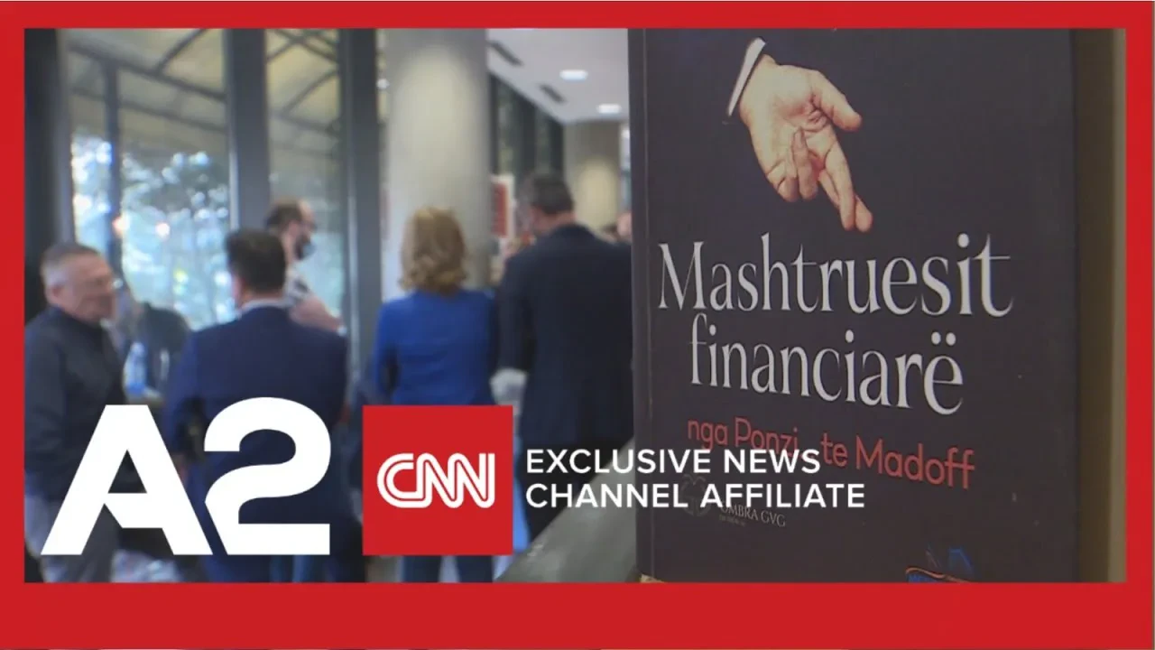 "Mashtruesit financiarë", Civici: Manual për t’u ndërgjegjësuar e mos u kthyer në viktimë