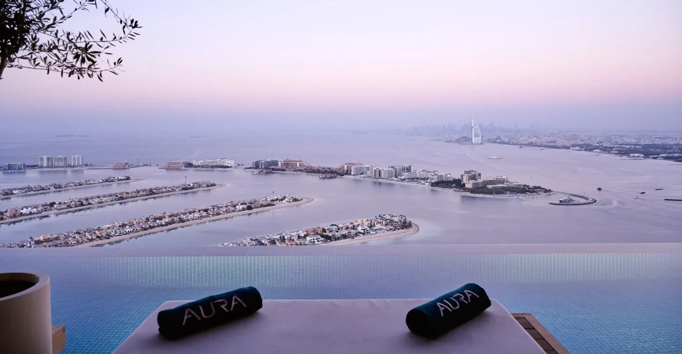 Hapet në Dubai pishina e rekordeve, "ishull mbi qiell"