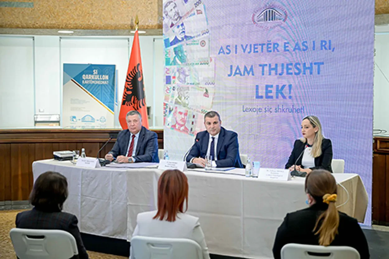 As i vjetër e as i ri, jam thjesht Lek