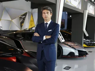 Lamborghini u thotë lamtumirë motorëve me benzinë