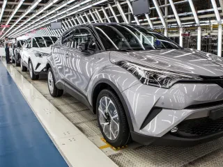 Toyota mbetet shitësi më i madh i makinave në botë, rrit epërsinë ndaj VW