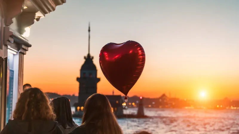 Stambolli, qyteti më i dashur nga udhëtarët 'single' për këtë Shën Valentin