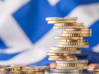 Shkëlqimi dhe rënia e investimeve greke