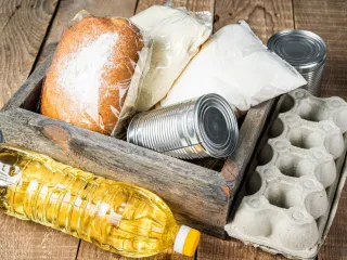 Të varfërit në mbijetesë, buka, vaji, bulmeti dhe sheqeri rritje vjetore nga 14% -24% në prill